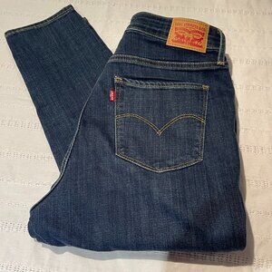 Levis's 721 dark blue high rise skinny jeans size 31